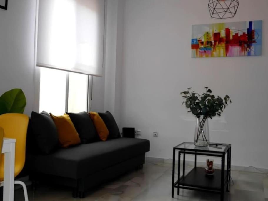 Malaga City One Bedroom Apartment By Namaste Elite Bagian luar foto